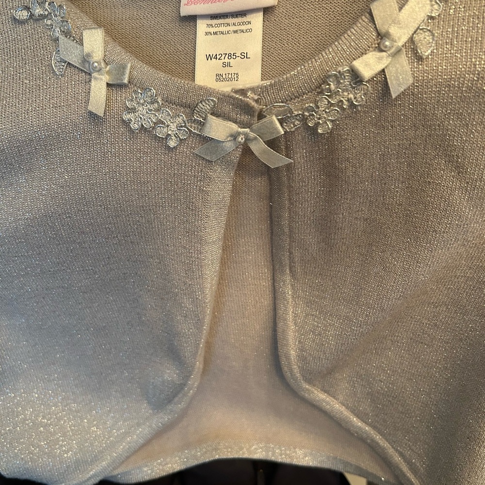 Gray-Silver Girl’s Cardigan girls L - Picture 2 of 2